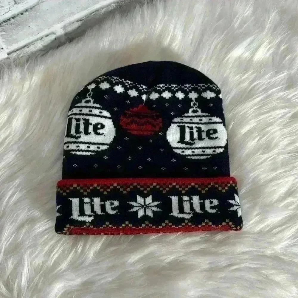 Miller lite winter Christmas themed beanie hat in excellent‎ condition navy blue
